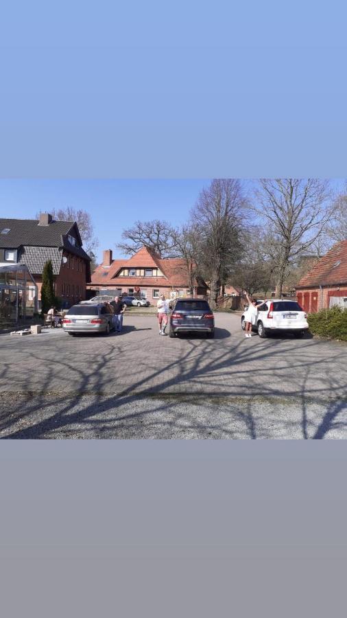 Dorfkrug Grabau Hotell Exteriör bild